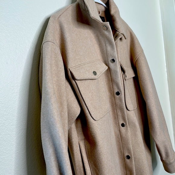Tan oversized jacket - Picture 3 of 5